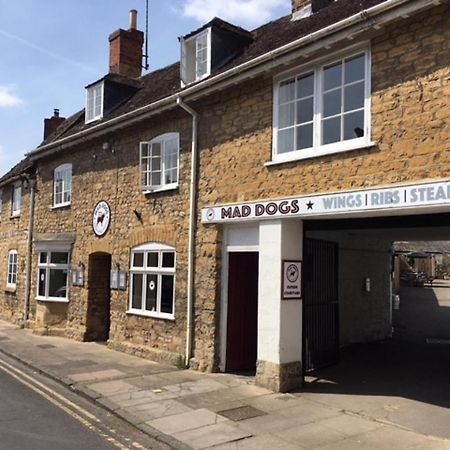 The Britannia Inn Sherborne  Eksteriør billede