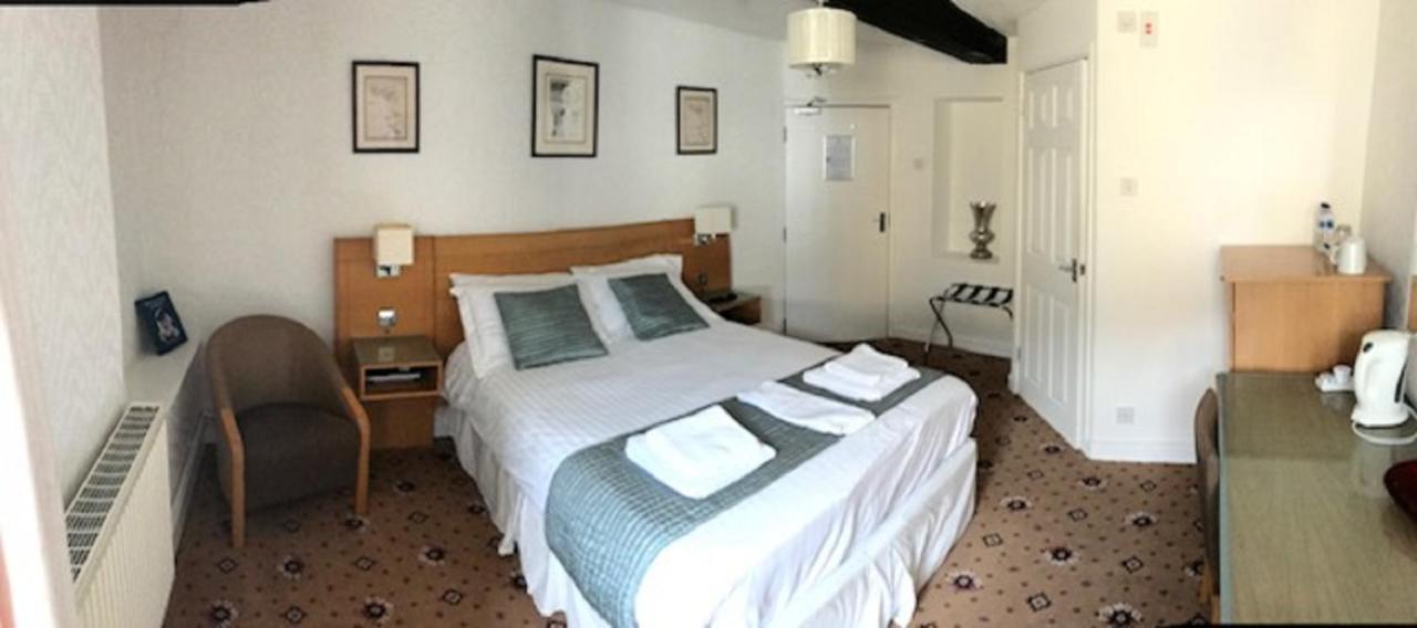 The Britannia Inn Sherborne  Eksteriør billede